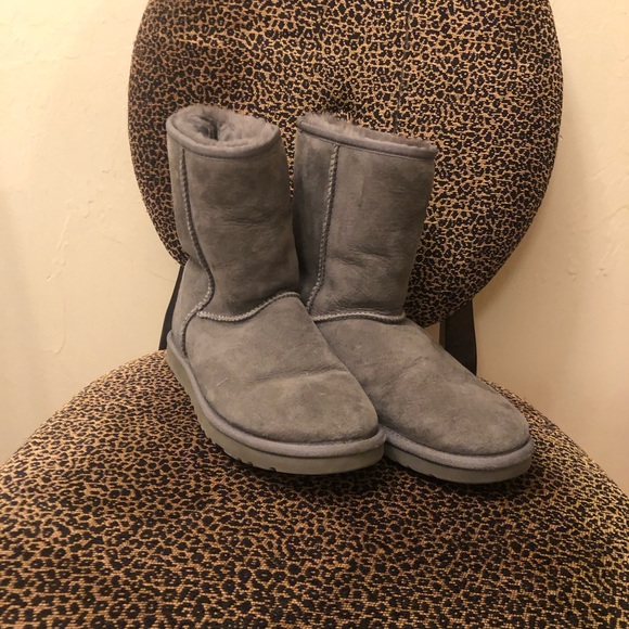 EUC Genuine UGG® Shearling Lined Short Boot SZ8 - Picture 8 of 8